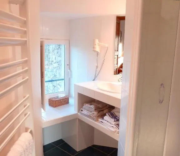 D'hotes Du Hameau Les Brunes 3*